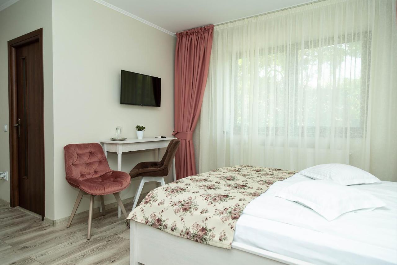 Pensiunea Casablanca Reghin Εξωτερικό φωτογραφία